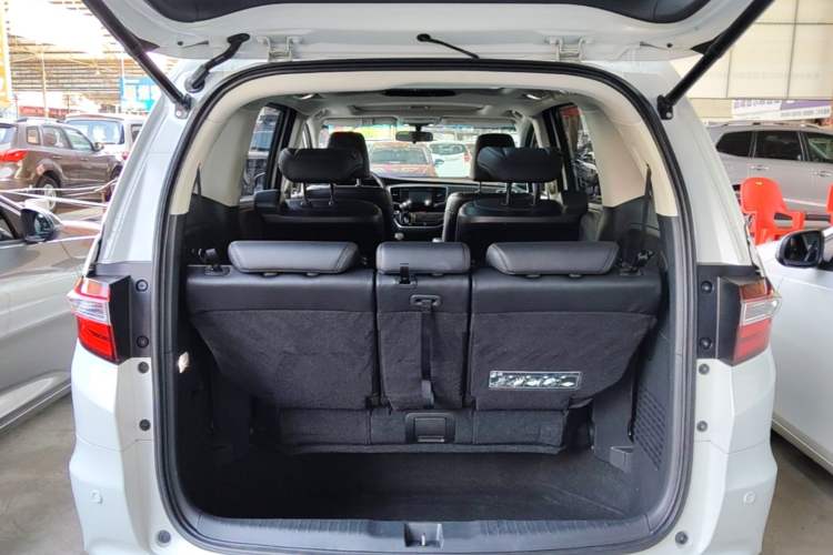 Used Honda Odyssey 2018 2.4L Smart Edition Trunk