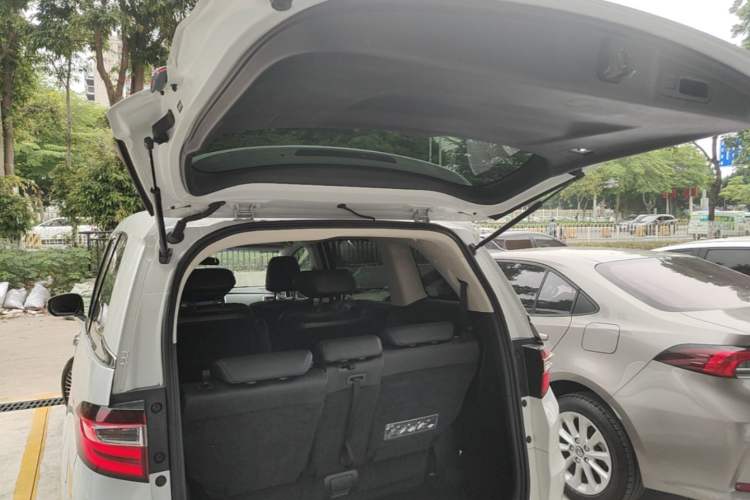 Used Honda Odyssey 2018 2.4L Prestige Edition Trunk