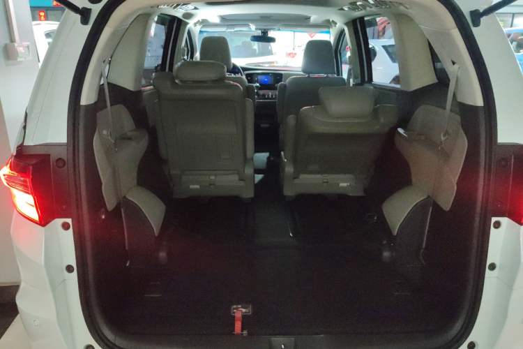 Used Honda Odyssey 2018 2.4L Luxury Edition Trunk
