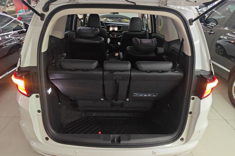 Used Honda Odyssey 2018 2.4L Luxury Edition Trunk