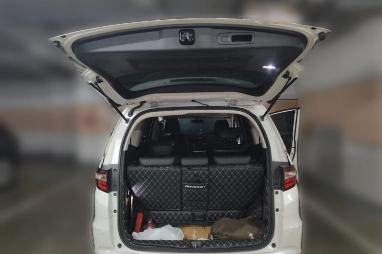 Used Honda Odyssey 2018 2.4L Luxury Edition Trunk