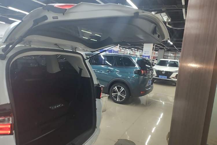 Used Honda Odyssey 2018 2.4L Smart Edition Trunk