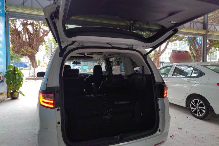 Used Honda Odyssey 2018 2.4L Smart Edition Trunk
