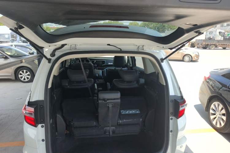 Used Honda Odyssey 2018 2.4L Luxury Edition Trunk