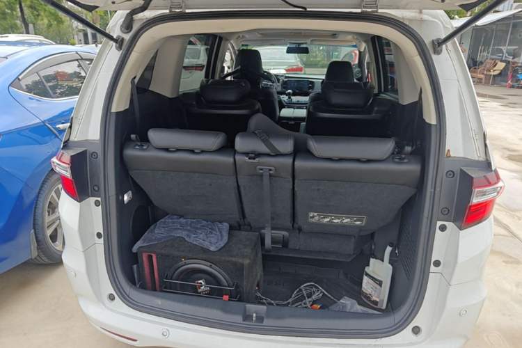 Used Honda Odyssey 2018 2.4L Smart Edition Trunk