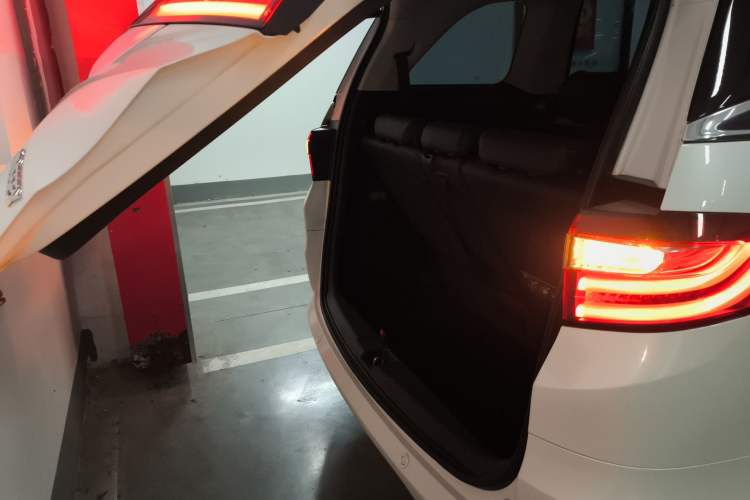 Used Honda Odyssey 2018 2.4L Smart Edition Trunk