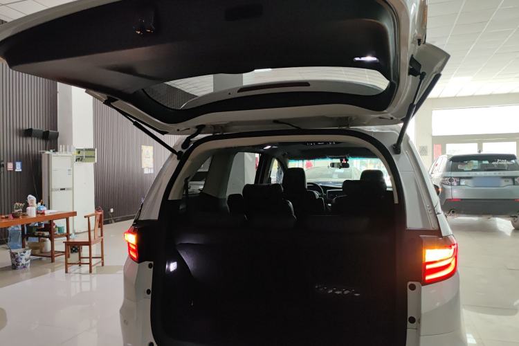 Used Honda Odyssey 2018 2.4L Luxury Edition Trunk