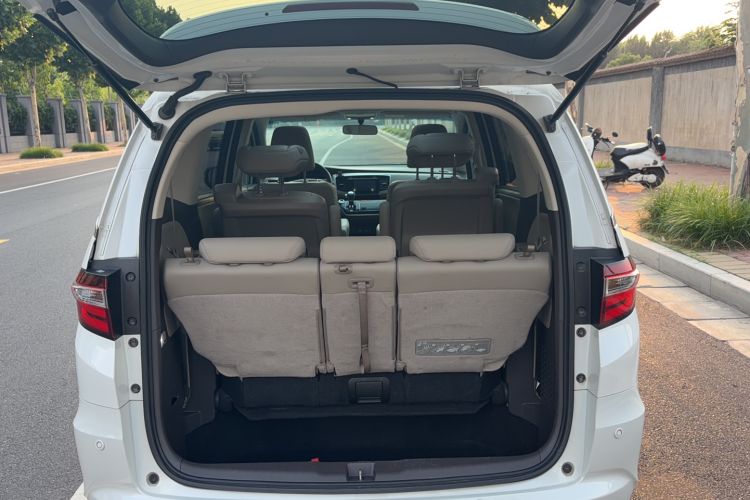 Used Honda Odyssey 2018 2.4L Smart Edition Trunk