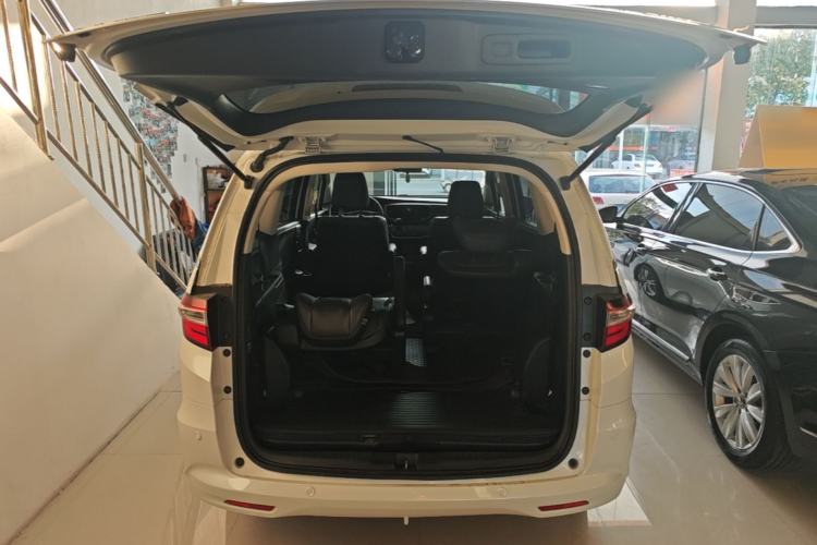 Used Honda Odyssey 2018 2.4L Luxury Edition Trunk