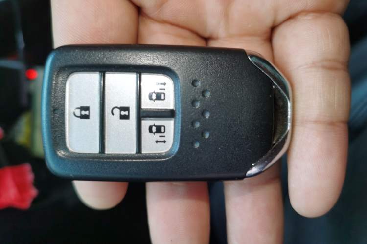 Used Honda Odyssey 2018 2.4L Smart Edition Vehicle Key
