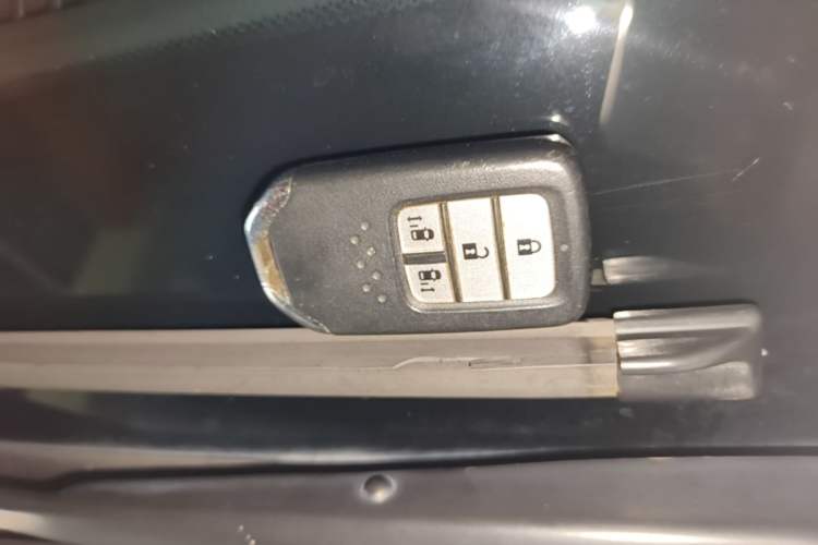 Used Honda Odyssey 2018 2.4L Luxury Edition Vehicle Key