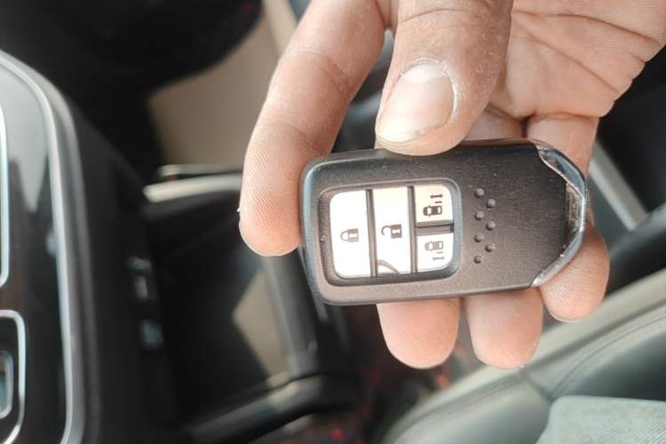 Used Honda Odyssey 2018 2.4L Smart Edition Vehicle Key