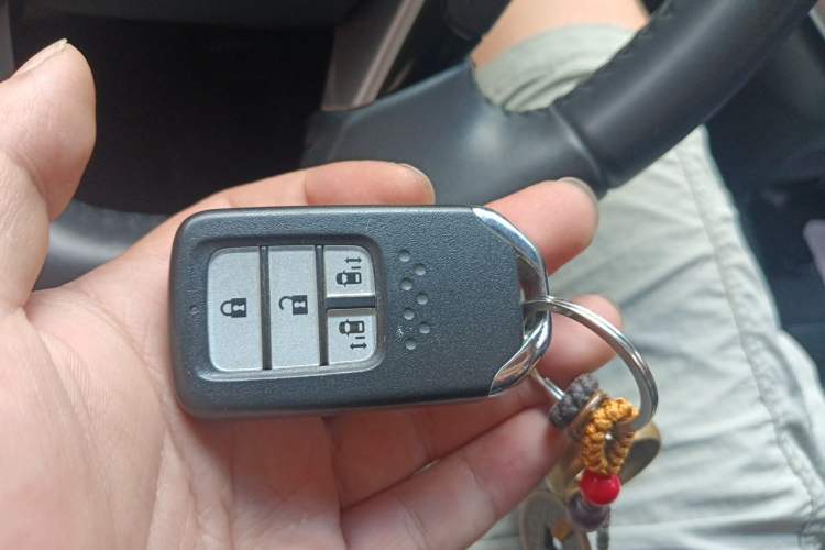 Used Honda Odyssey 2018 2.4L Supreme Edition Vehicle Key