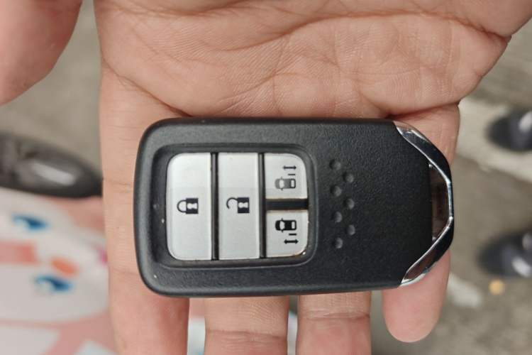 Used Honda Odyssey 2018 2.4L Supreme Edition Vehicle Key