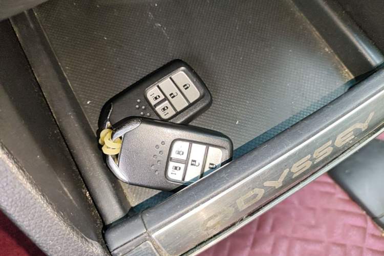 Used Honda Odyssey 2018 2.4L Luxury Edition Vehicle Key
