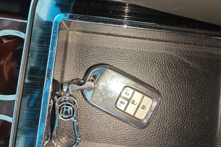 Used Honda Odyssey 2018 2.4L Luxury Edition Vehicle Key