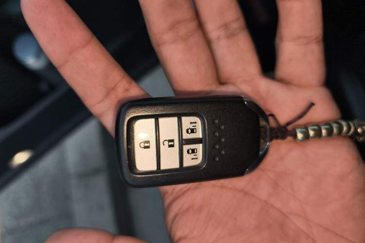 Used Honda Odyssey 2018 2.4L Smart Edition Vehicle Key