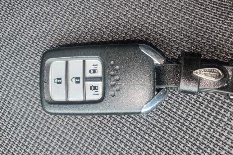 Used Honda Odyssey 2018 2.4L Luxury Edition Vehicle Key