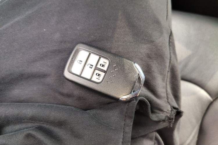 Used Honda Odyssey 2018 2.4L Luxury Edition Vehicle Key