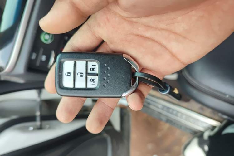 Used Honda Odyssey 2018 2.4L Smart Edition Vehicle Key
