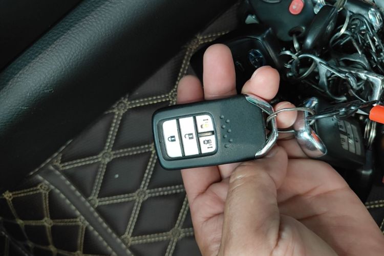 Used Honda Odyssey 2018 2.4L Luxury Edition Vehicle Key