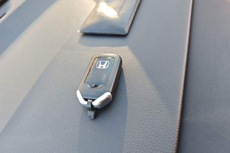 Used Honda Odyssey 2018 2.4L Luxury Edition Vehicle Key