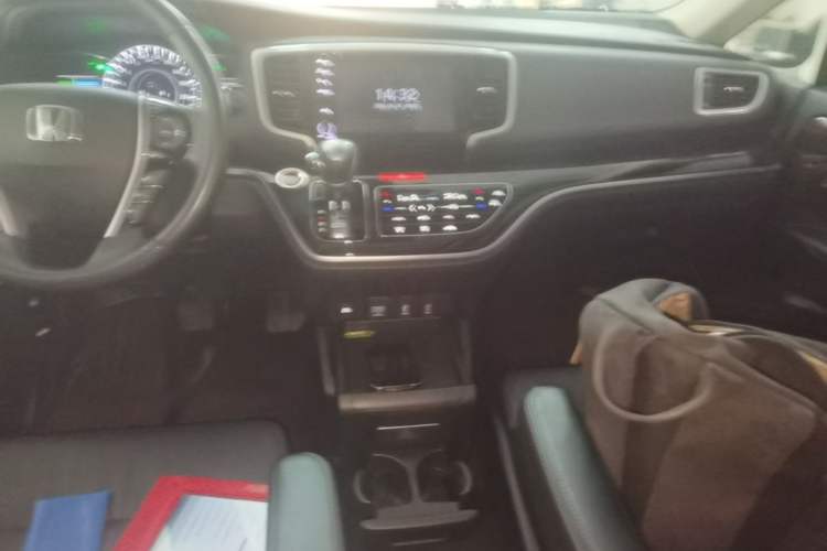 Used Honda Odyssey 2019 2.0L Rui-Zunxiang Edition Audio And AC Panel