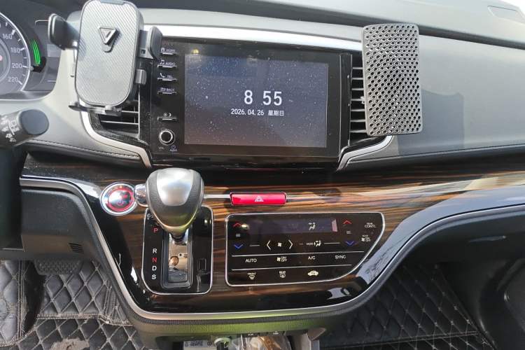 Used Honda Odyssey 2019 2.0L Rui·Smart Edition Audio And AC Panel