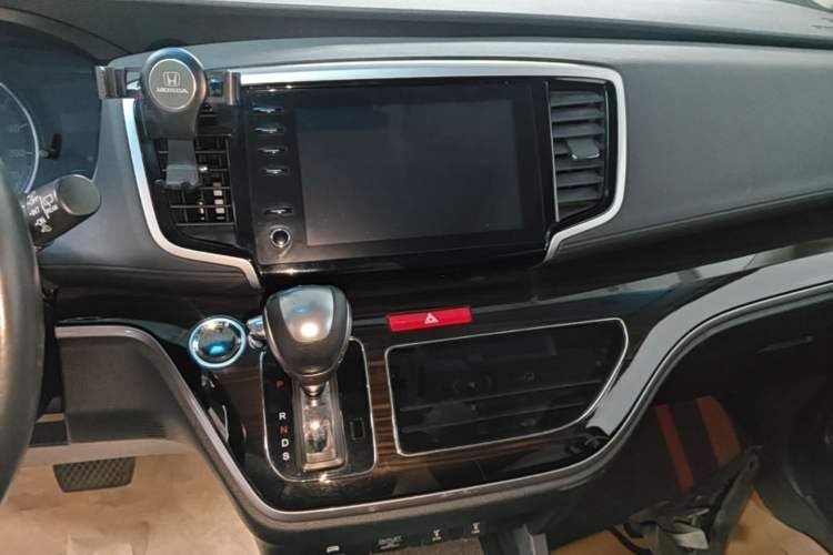 Used Honda Odyssey 2019 2.0L Rui-Zunxiang Edition Audio And AC Panel