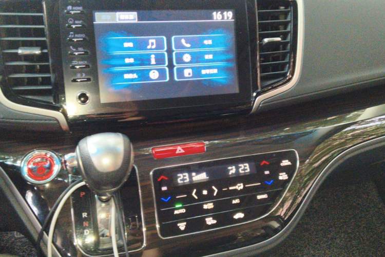 Used Honda Odyssey 2019 2.0L Rui·Supreme Edition Audio And AC Panel