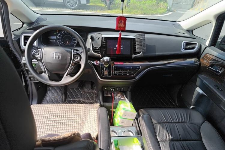 Used Honda Odyssey 2019 2.0L Rui·Smart Edition Center Console