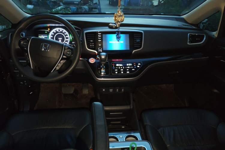 Used Honda Odyssey 2019 2.0L Rui·Smart Edition Center Console