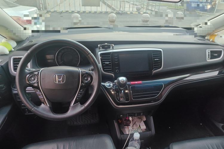 Used Honda Odyssey 2019 2.0L Rui-Zunxiang Edition Center Console