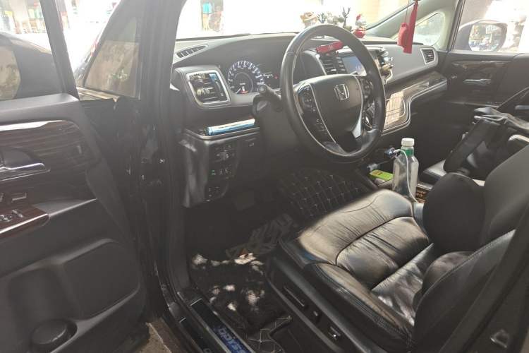 Used Honda Odyssey 2019 2.0L Rui-Zunxiang Edition Driver Seat