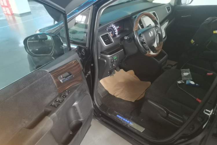 Used Honda Odyssey 2019 2.0L Rui-Changxiang Edition Driver Seat