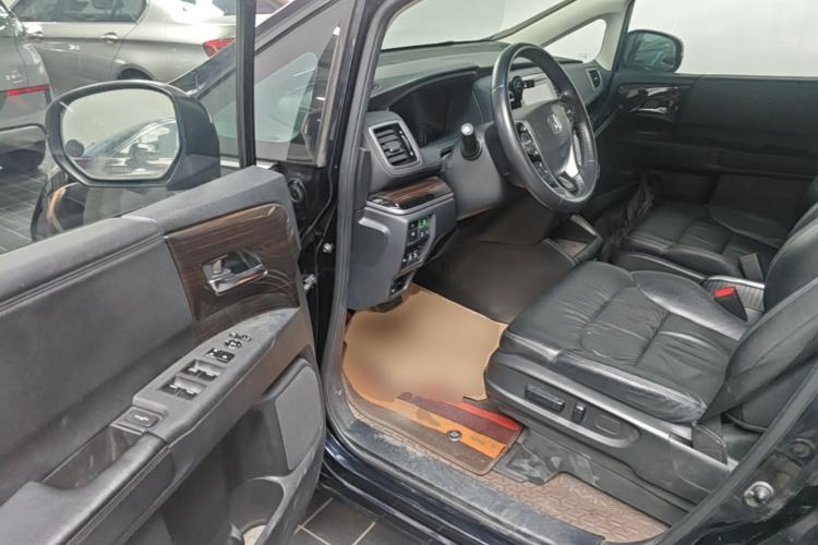 Used Honda Odyssey 2019 2.0L Rui-Zunxiang Edition Driver Seat