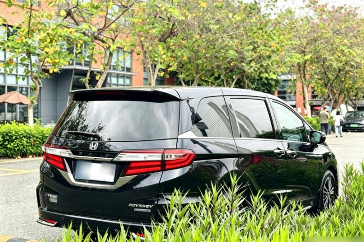 Used Honda Odyssey 2019 2.0L Rui·Zhi Zhen Edition Exterior 3