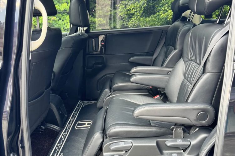Used Honda Odyssey 2019 2.0L Rui-Zunxiang Edition Exterior 5