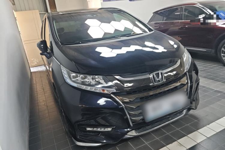 Used Honda Odyssey 2019 2.0L Rui-Zunxiang Edition Front Right 45 Deg