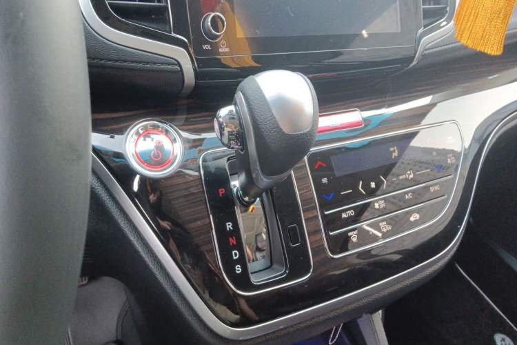 Used Honda Odyssey 2019 2.0L Rui·Zhi Zhen Edition Gear Lever