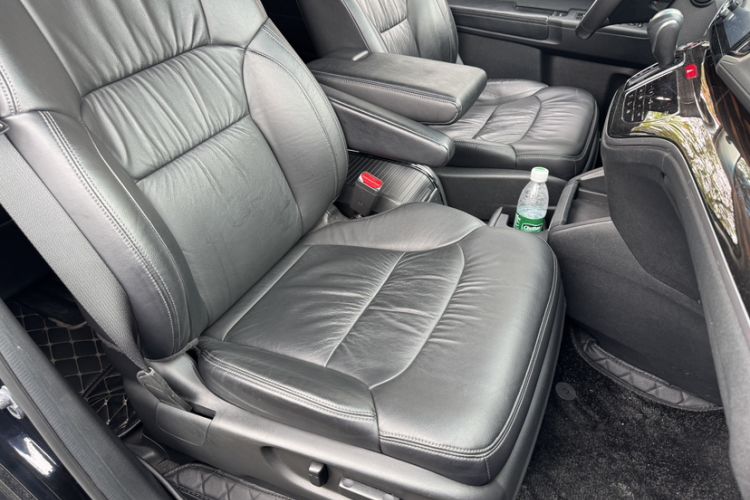 Used Honda Odyssey 2019 2.0L Rui·Zhi Zhen Edition Interior 7
