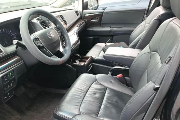 Used Honda Odyssey 2019 2.0L Rui·Smart Edition Left Front Seat