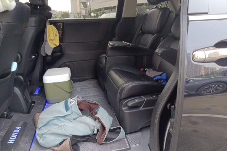 Used Honda Odyssey 2019 2.0L Rui·Zhi Zhen Edition Left Rear Seat