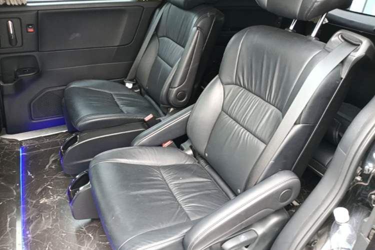 Used Honda Odyssey 2019 2.0L Rui·Smart Edition Left Rear Seat