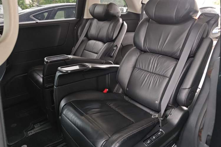Used Honda Odyssey 2019 2.0L Rui·Zhi Zhen Edition Left Rear Seat