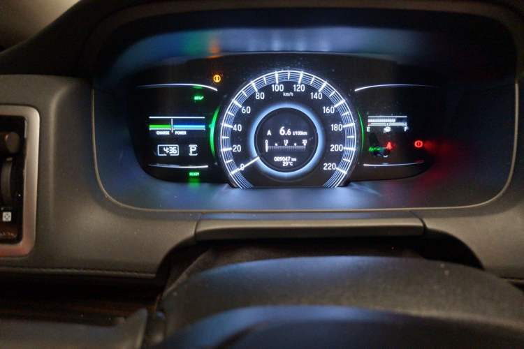 Used Honda Odyssey 2019 2.0L Rui·Comfort Edition Odometer Close Up