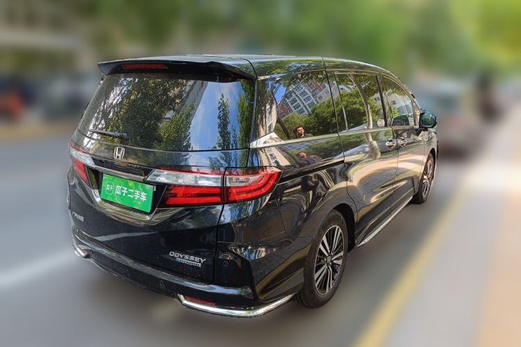 Used Honda Odyssey 2019 2.0L Rui·Zhi Zhen Edition Rear Right 45 Deg