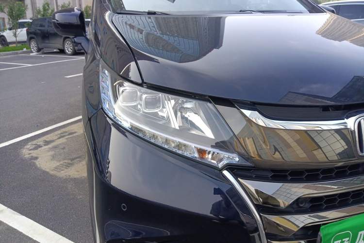 Used Honda Odyssey 2019 2.0L Rui·Zhi Zhen Edition Right Front Headlight