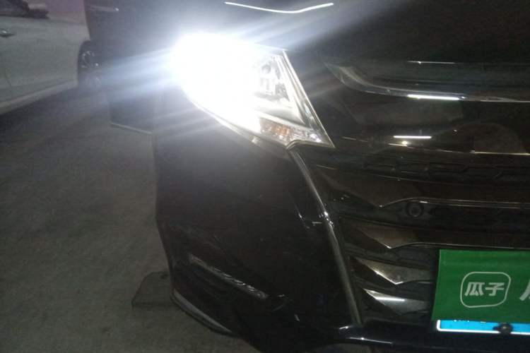 Used Honda Odyssey 2019 2.0L Rui·Zhi Zhen Edition Right Front Headlight