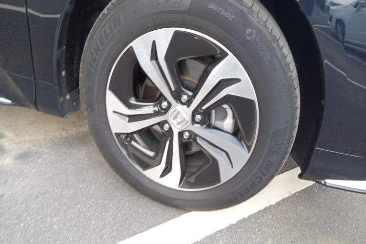 Used Honda Odyssey 2019 2.0L Rui·Zhi Zhen Edition Right Front Wheel Hub